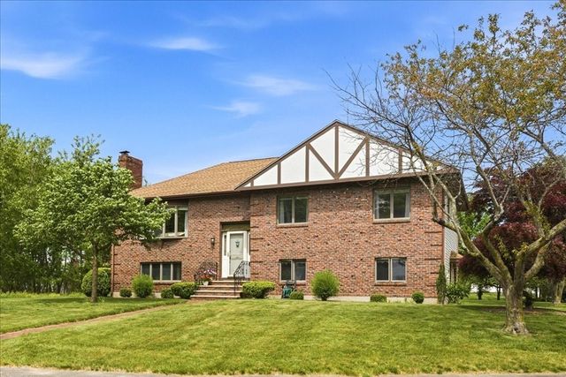 27 Feeney Road, Norwood, MA 02062