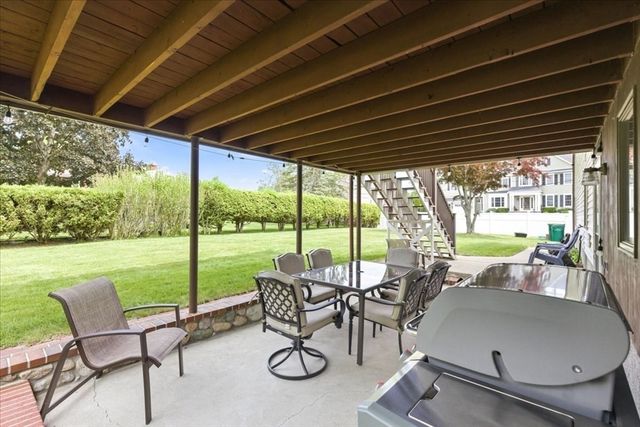 27 Feeney Road, Norwood, MA 02062