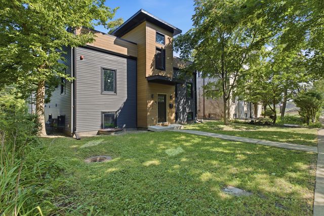 2307 Lake Street, Evanston, IL 60201