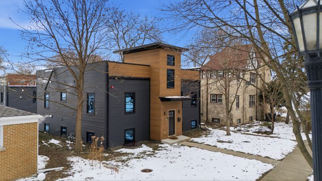 2307 Lake Street, Evanston, IL 60201
