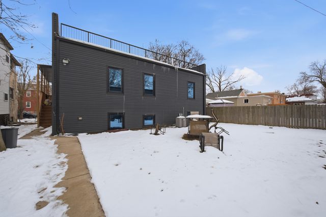 2307 Lake Street, Evanston, IL 60201