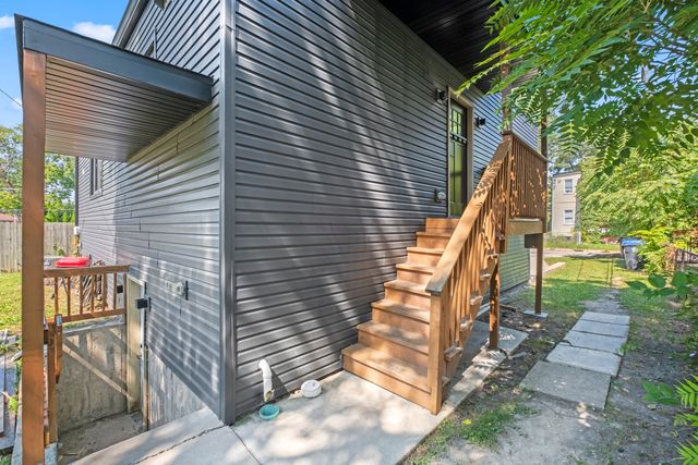 2307 Lake Street, Evanston, IL 60201