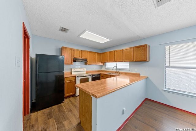 7919 Wayside Trail, San Antonio, TX 78244