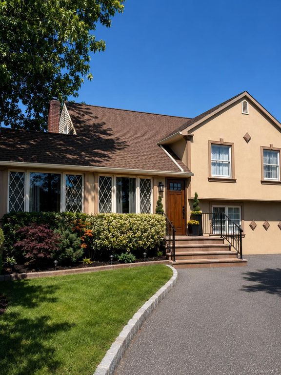 2927 Brower Avenue, Oceanside, NY 11572