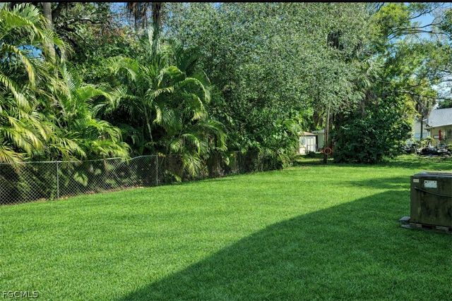 917 Freemont ST, Fort Myers, FL 33916