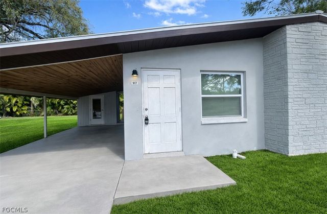 917 Freemont ST, Fort Myers, FL 33916