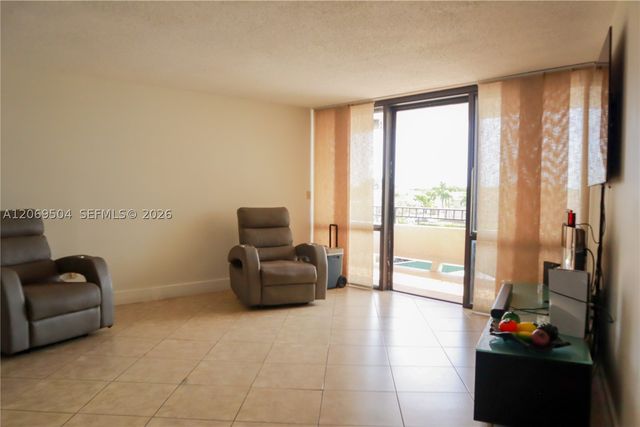13951 Kendale Lakes Cir 310A, Miami, FL 33183