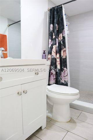 13951 Kendale Lakes Cir 310A, Miami, FL 33183
