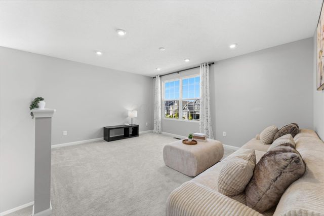 121 E Wind Road, Delaware, OH 43015