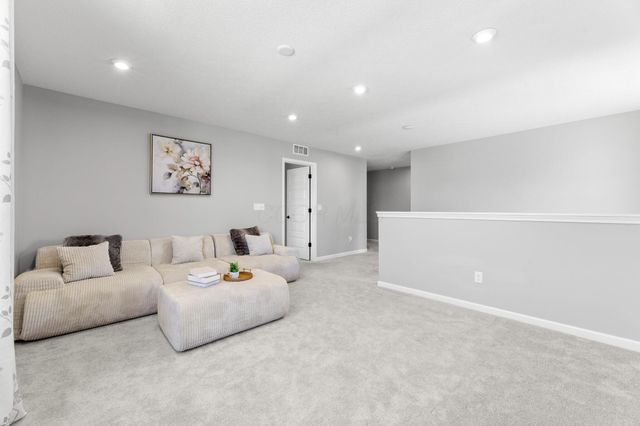 121 E Wind Road, Delaware, OH 43015