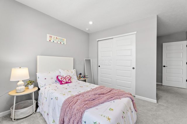 121 E Wind Road, Delaware, OH 43015