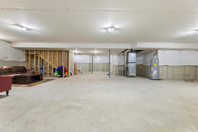 121 E Wind Road, Delaware, OH 43015