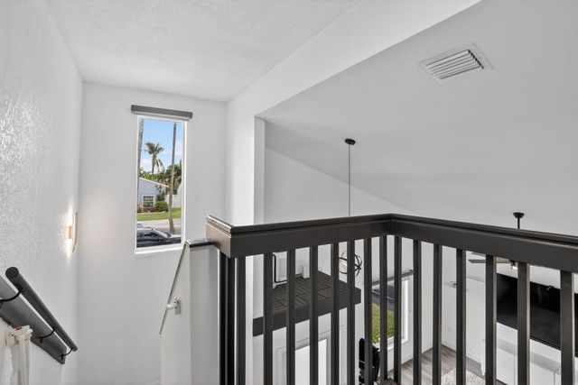 730 Cumberland Terrace, Davie, FL 33325