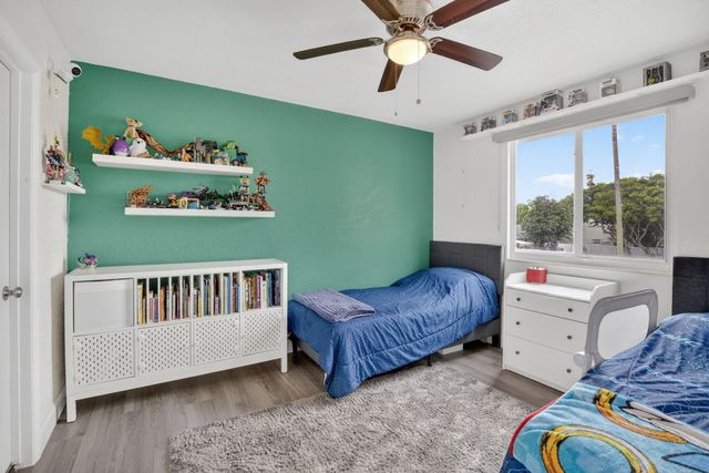 730 Cumberland Terrace, Davie, FL 33325