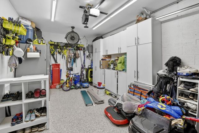 730 Cumberland Terrace, Davie, FL 33325