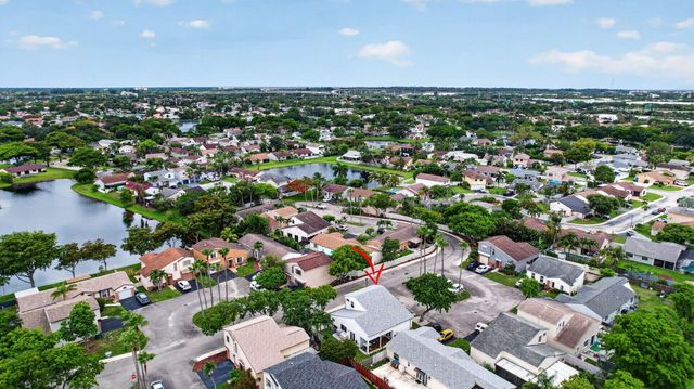 730 Cumberland Terrace, Davie, FL 33325