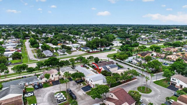 730 Cumberland Terrace, Davie, FL 33325
