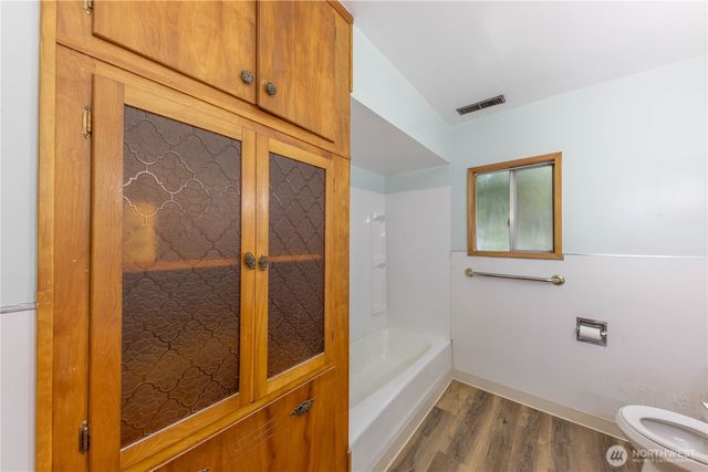 325 N Baker Street, Mount Vernon, WA 98273