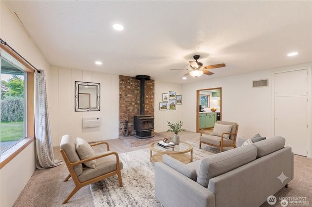 325 N Baker Street, Mount Vernon, WA 98273