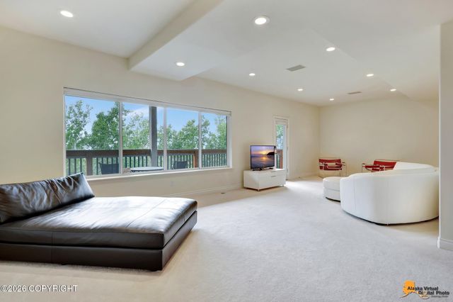 18546 Osprey Circle, Anchorage, AK 99516