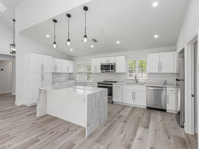 1131 Crayton RD, Naples, FL 34102