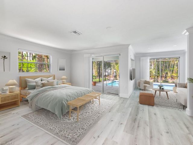 1131 Crayton RD, Naples, FL 34102