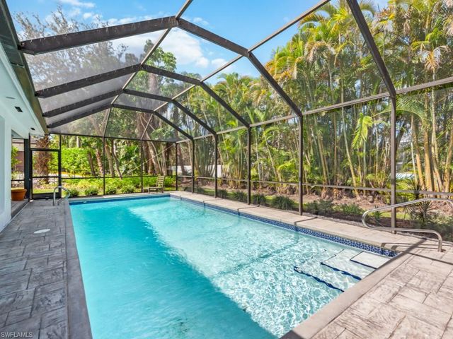 1131 Crayton RD, Naples, FL 34102