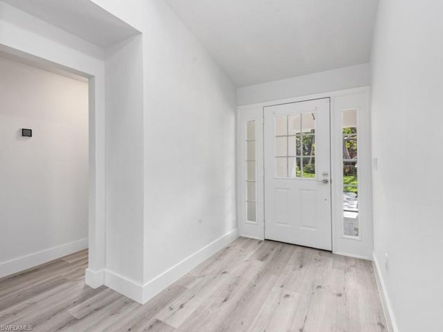 1131 Crayton RD, Naples, FL 34102