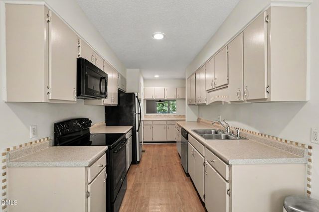 206 Ridge Trail, Chapel Hill, NC 27516