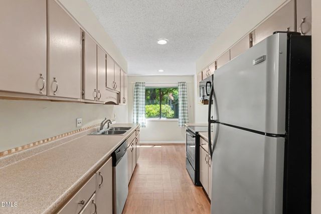 206 Ridge Trail, Chapel Hill, NC 27516