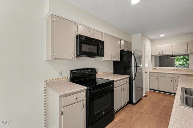 206 Ridge Trail, Chapel Hill, NC 27516