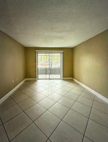 2313 N Congress Avenue 18, Boynton Beach, FL 33426