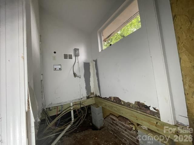 2616 Holton Avenue, Charlotte, NC 28208
