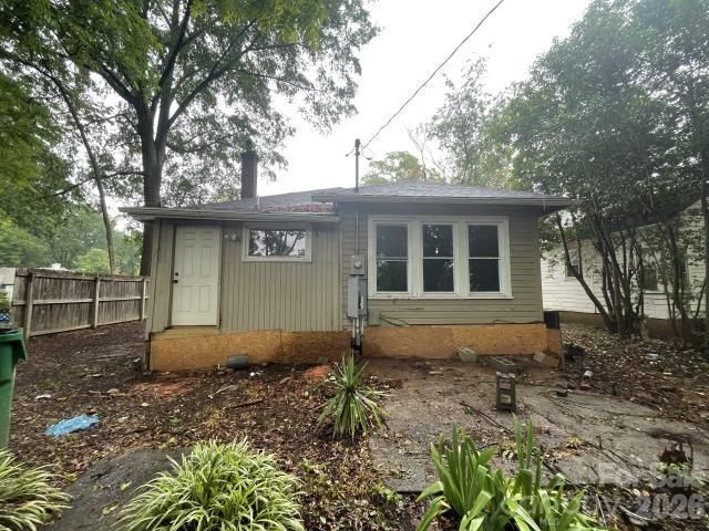 2616 Holton Avenue, Charlotte, NC 28208