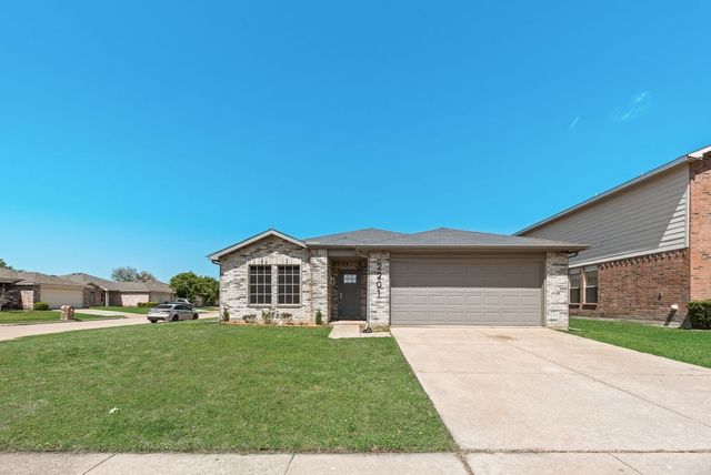 2201 Bradford Pear Drive, Little Elm, TX 75068