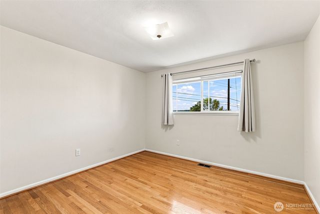 4910 19th Avenue S, Seattle, WA 98108