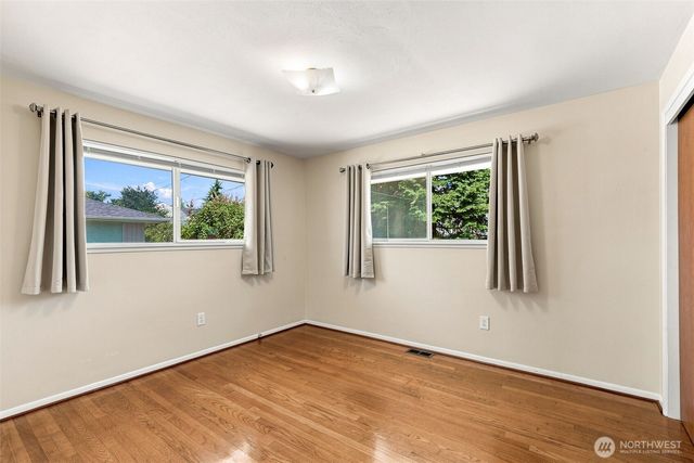 4910 19th Avenue S, Seattle, WA 98108