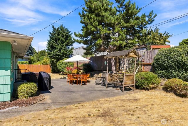 4910 19th Avenue S, Seattle, WA 98108