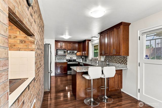 4910 19th Avenue S, Seattle, WA 98108
