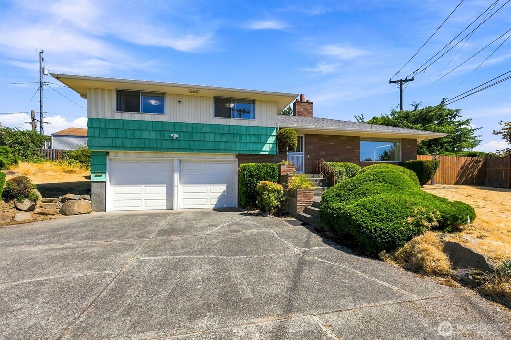 4910 19th Avenue S, Seattle, WA 98108