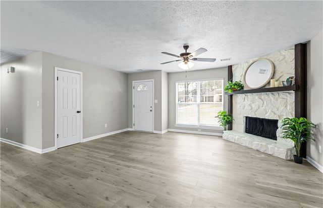 8160 Winewood Way, Riverdale, GA 30274