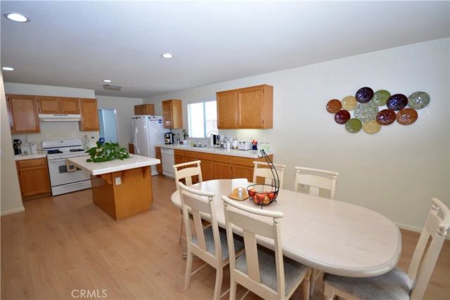 2725 S Buena Vista, Corona, CA 92882