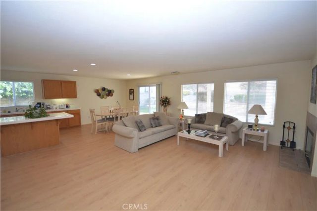 2725 S Buena Vista, Corona, CA 92882