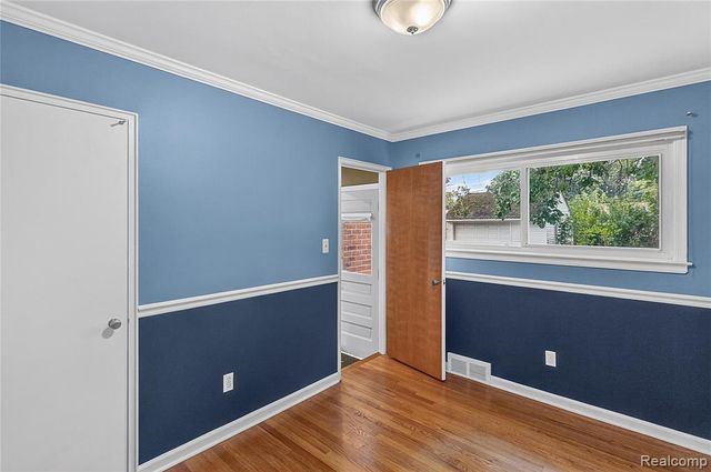 437 W Sunnybrook Drive, Royal Oak, MI 48073