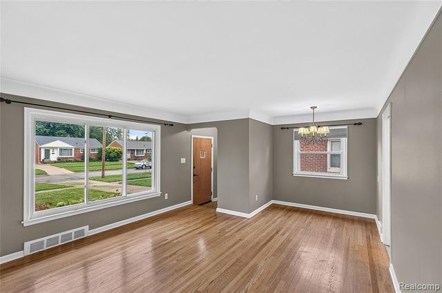 437 W Sunnybrook Drive, Royal Oak, MI 48073