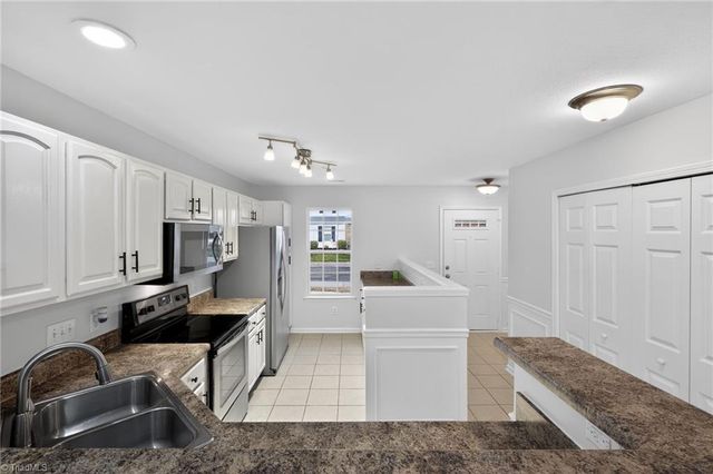 213 Nighthawk Place, Greensboro, NC 27409