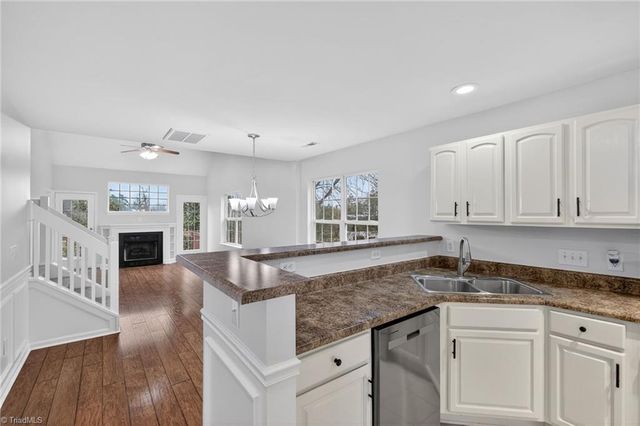 213 Nighthawk Place, Greensboro, NC 27409