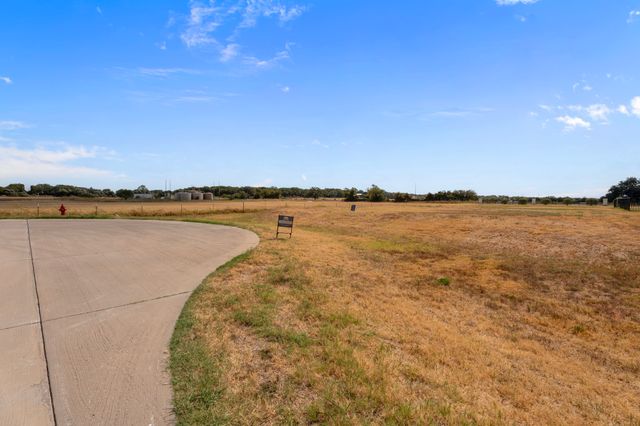 1108 Beginnings Drive, Granbury, TX 76049