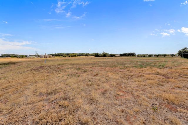 1108 Beginnings Drive, Granbury, TX 76049