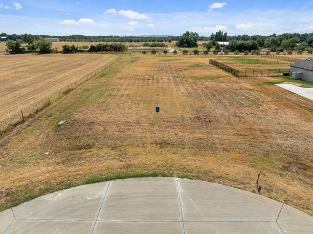 1108 Beginnings Drive, Granbury, TX 76049
